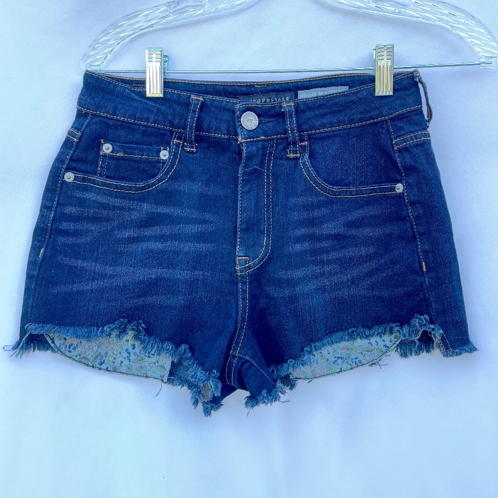 Aeropostale High Waisted Shorty Dark Wash Frayed
